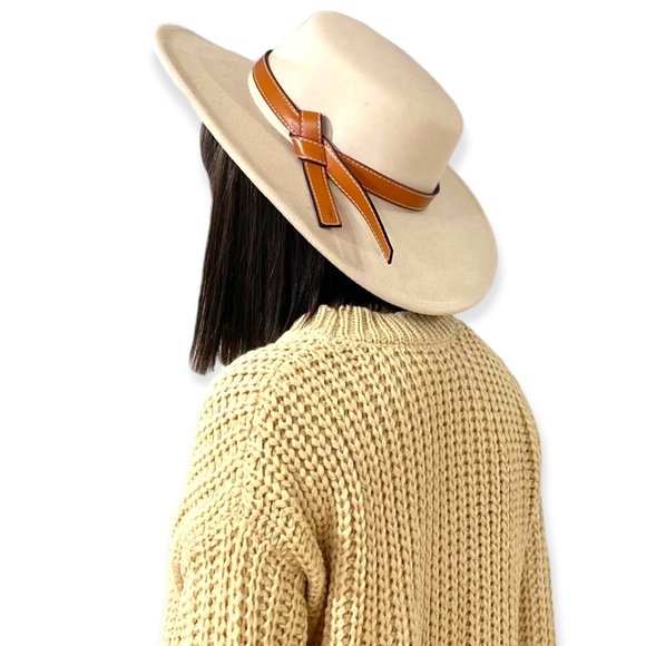 Wild Time Fashion Accessories - Beige Round Crown Brown Leather Band Wide Brim Fedora Boater Hat NEW